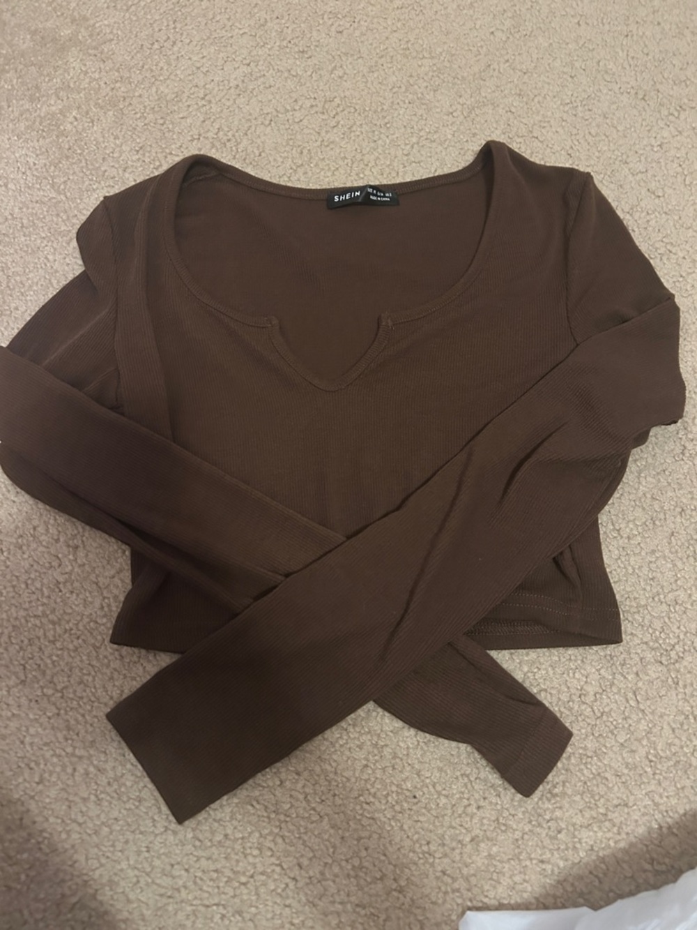 SHEIN Dark Brown Ribbed V-Notch Long Sleeve Crop Top
